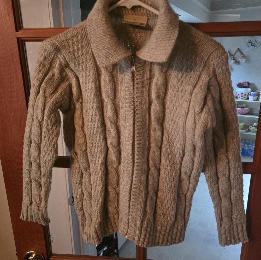 Galtarra Hand Loomed 100% New Wool Zip Up Vintage Sweater
